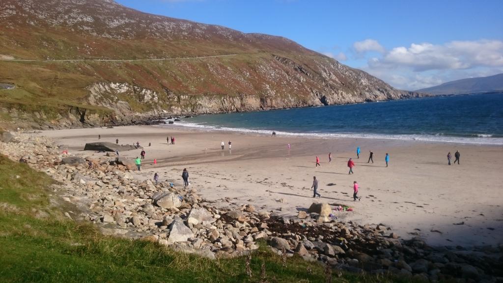 Achill West Coast House Bed & Breakfast Dooagh ภายนอก รูปภาพ