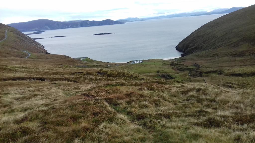 Achill West Coast House Bed & Breakfast Dooagh ภายนอก รูปภาพ